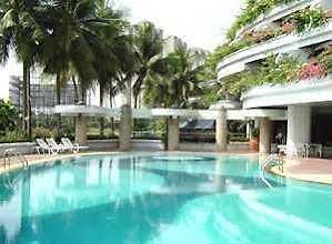 Eastin Lakeside Hotel Bangkok Exterior foto